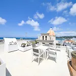 Διαμέρισμα Don Raffae - Luxury